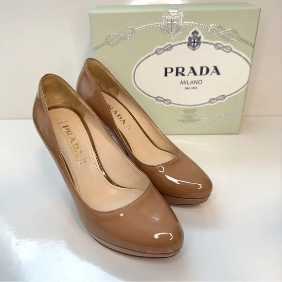 Like new! Authentic Prada Nude Patent Leather Platform Pumps – Size 36 - Picture 1 of 12
